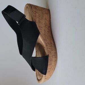 CL by Laundry Black Wedges size 8.5M